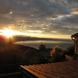 Luna Villa